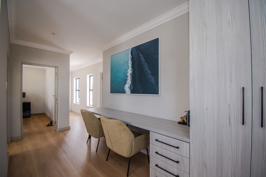 3 Bedroom Property for Sale in Helderberg Village Western Cape